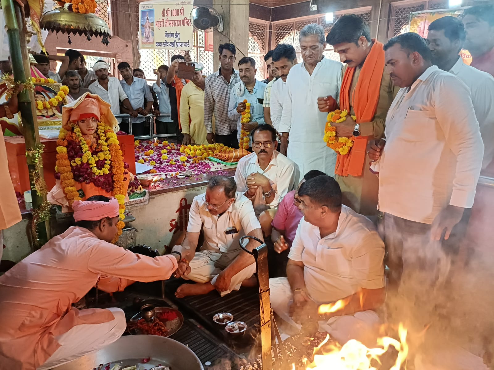 विधानसभा अध्यक्ष ने बाबा भर्तृहरि व पाण्डूपोल हनुमान जी की पूजा अर्चना की